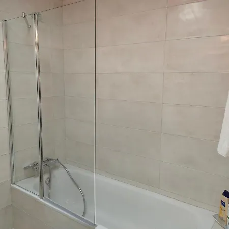 Ventura Ess02622 * San Sebastian